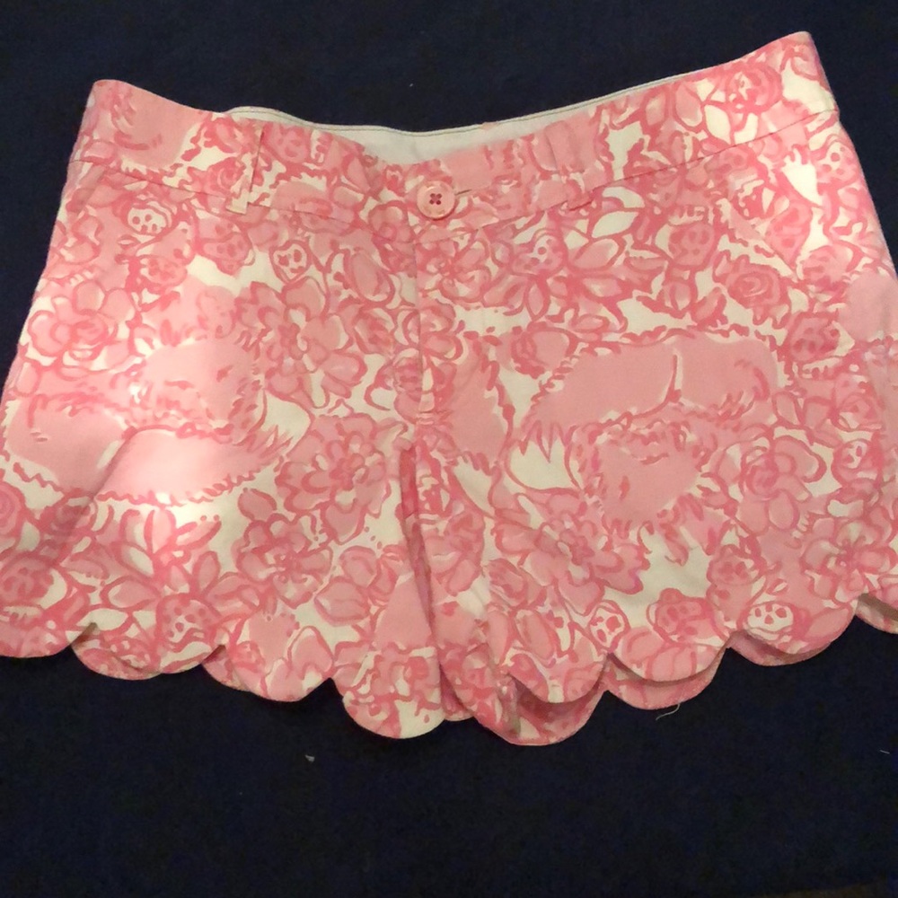 Lily Pulitzer buttercup  scallop hen shorts
